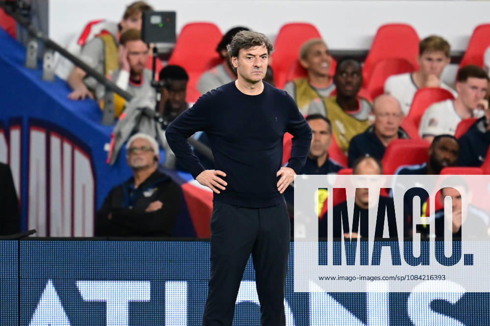 England v Czechia, UEFA Nations League Czechia manager Santi Denia during the UEFA Nations League match between England and Czechia at Wembley Stadium, London, UK on 6 October 2026. London Wembley Stadium Greater London UK Editorial use only ,