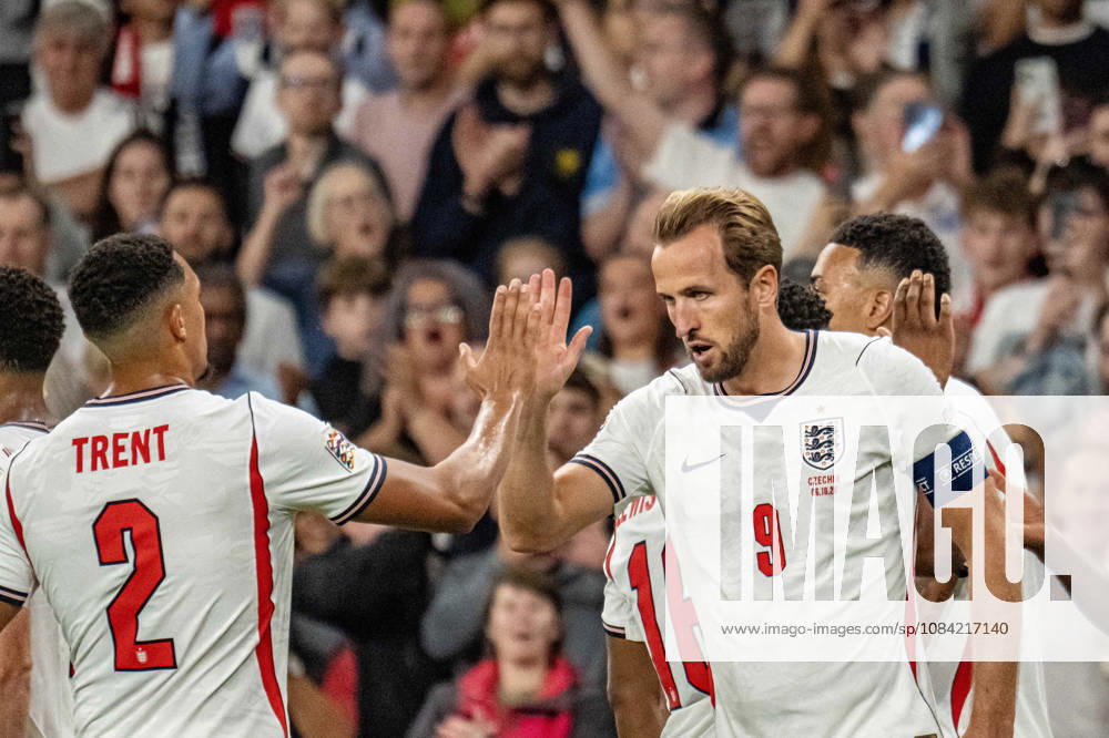 UEFA Nations League, England vs. Czech Republic, Harry Kane, England is celebrated by the team after their 3-0 win in London
