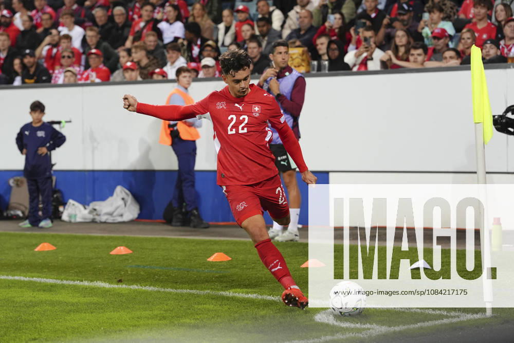 Fabian Rieder (22 SUI) with a corner kick during the UEFA Nations League match between Switzerland and North Macedonia at thermoplan arena on October 06, 2026 in Luzern, Switzerland.