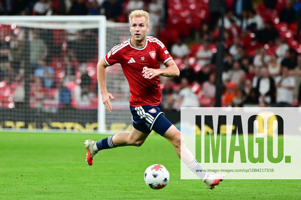 England v Czechia, UEFA Nations League Czechia defender Ondrej Zmrzly (3) sprints forward with the ball during the UEFA Nations League match between England and Czechia at Wembley Stadium, London, UK on 6 October 2026. London Wembley Stadium Greater London UK Editorial use only ,