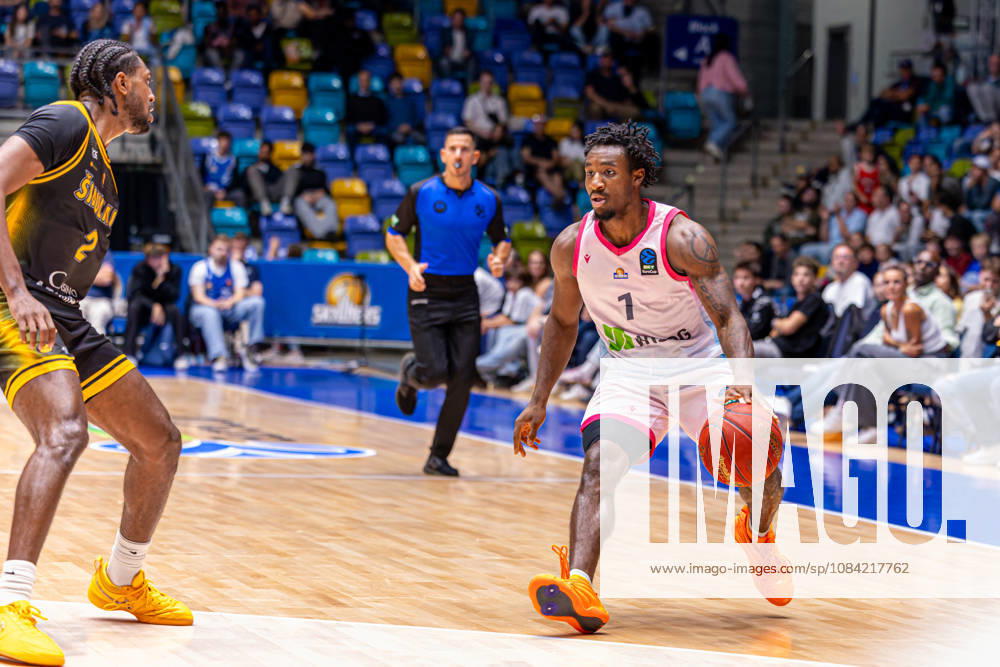 Isaiah Swope (Skyliners Frankfurt, 1) with ball during the BKT EuroCup 2026 27, match between Frankfurt Skyliners vs. BC Siauliai at Suewag Energie Arena on October 6, 2026 in Frankfurt am Main, Germany. Hessen Germany