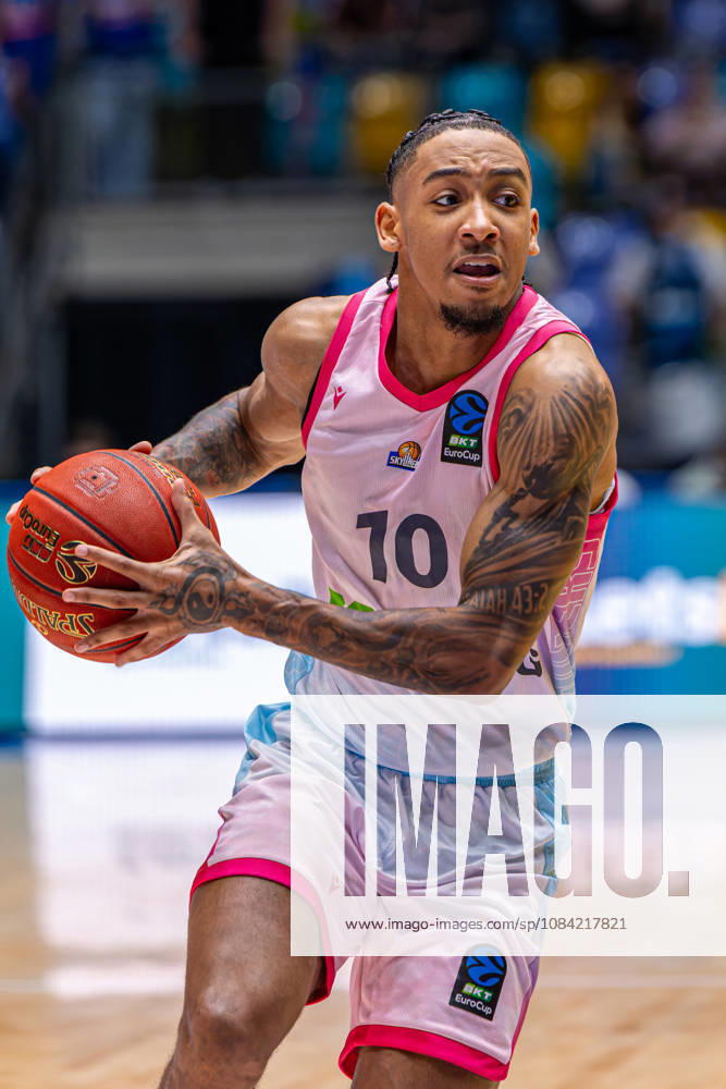 Judah Mintz (Skyliners Frankfurt, 10) during the BKT EuroCup 2026 27, match between Frankfurt Skyliners vs. BC Siauliai at Suewag Energie Arena on October 6, 2026 in Frankfurt am Main, Germany. Hessen Germany
