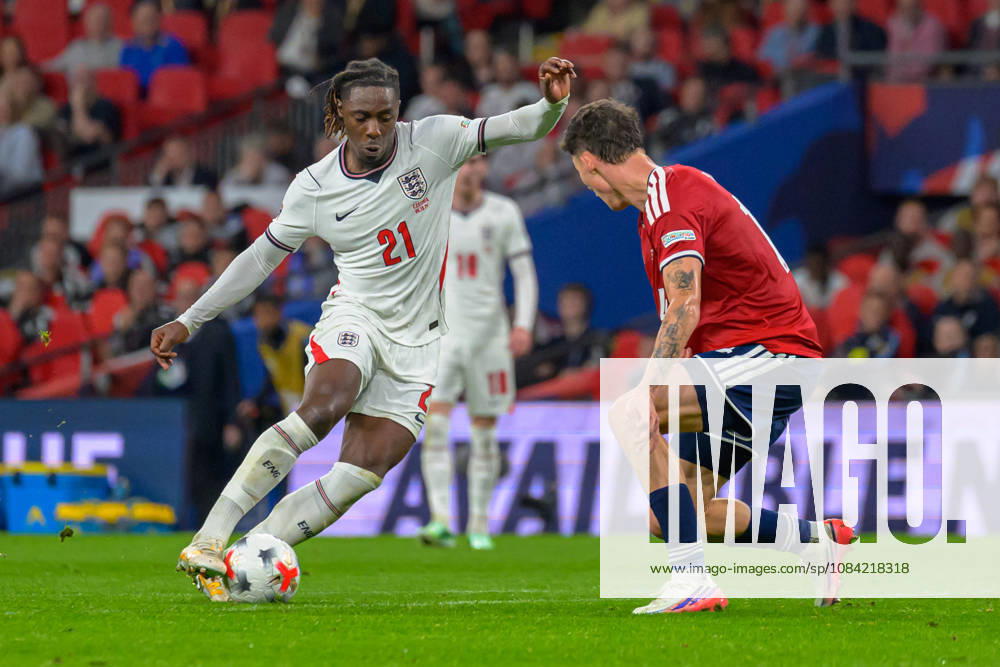 LONDON, ENGLAND OCTOBER 06 - Eberechi Eze of England on the ball during the UEFA Nations League game between England and Czechia at Wembley Stadium on October 06, 2026 in London, England. (Photo by Keeran Marquis Sports Press Photo)