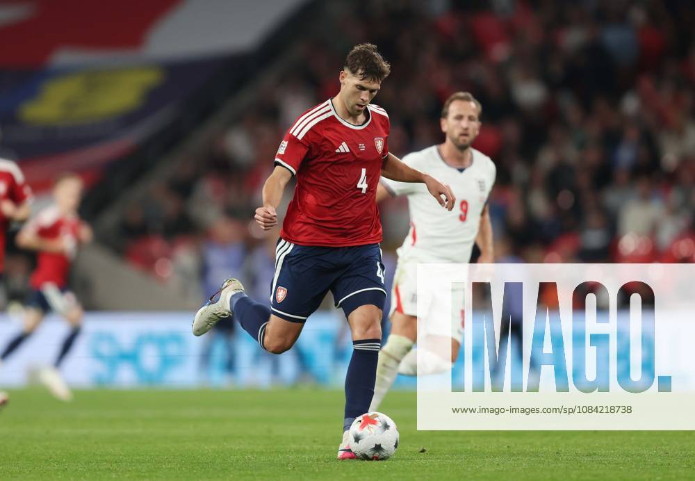 UEFA Nations League - England v Czechia LONDON, ENGLAND, OCTOBER 6: Robin Hranac of Czechia national team, Nationalteam on the ball during The UEFA Nations League match in Group A3 between England v Czechia at Wembley Stadium, London, England, on October 6. (Photo by Daniel Weir) London Wembley Stadium England