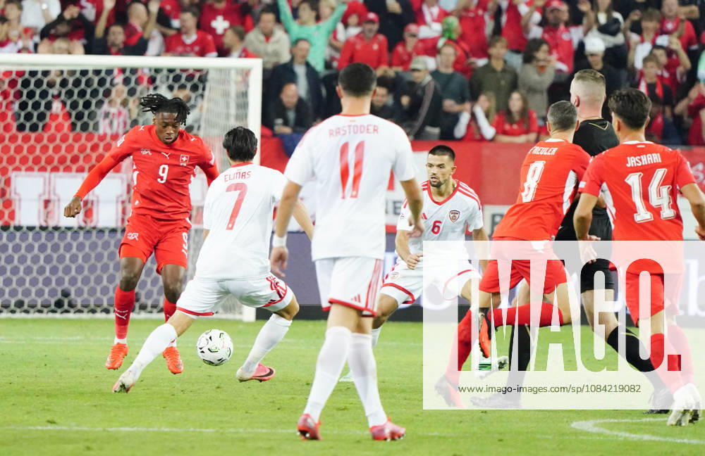 Lucerne, Switzerland, Thermoplan Arena, Men s Soccer, 2026–2027 Season, Nations League, Switzerland vs. North Macedonia, 3–0, Photo: Johan Manzambi, 9 SUI vs. three Macedonians, Action