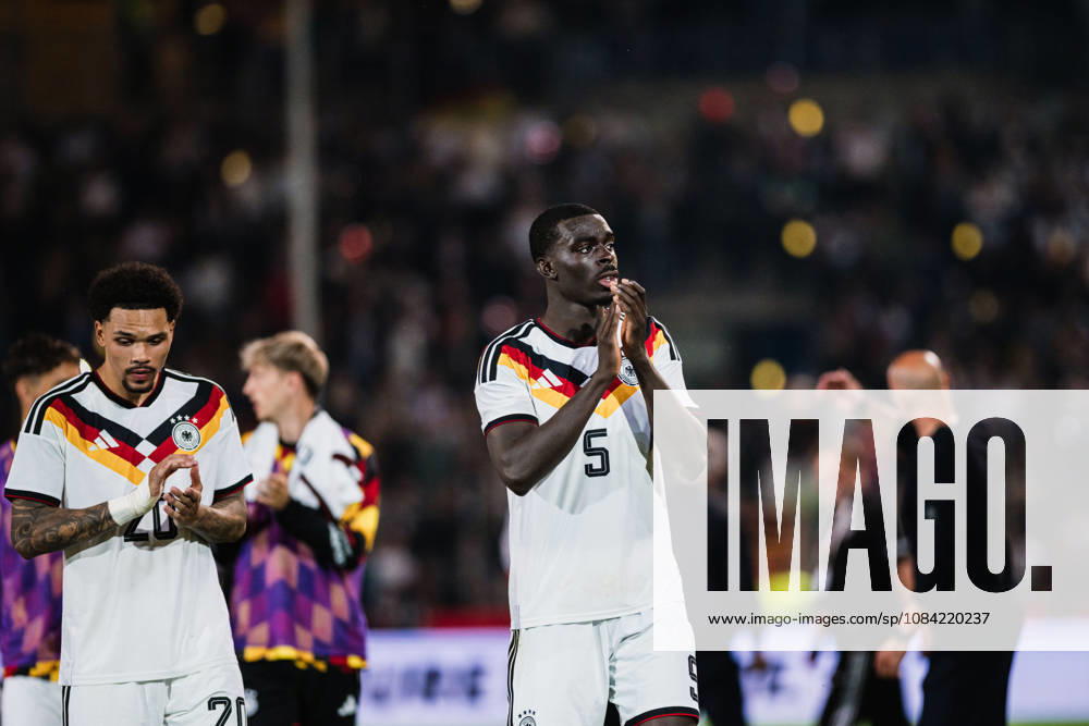 U-21 European Championship Qualifier: Germany vs. Georgia, October 6, 2026; Joshua Quarshie (Germany, No. 5) claps after the final whistle; Soccer, U-21 European Championship Qualifier, Matchday 10: Germany vs. Georgia on October 6, 2026, Bielefeld DFB REGULATIONS PROHIBIT ANY USE OF PHOTOGRAPHS AS IMAGE SEQUENCES AND OR QUASI-VIDEO