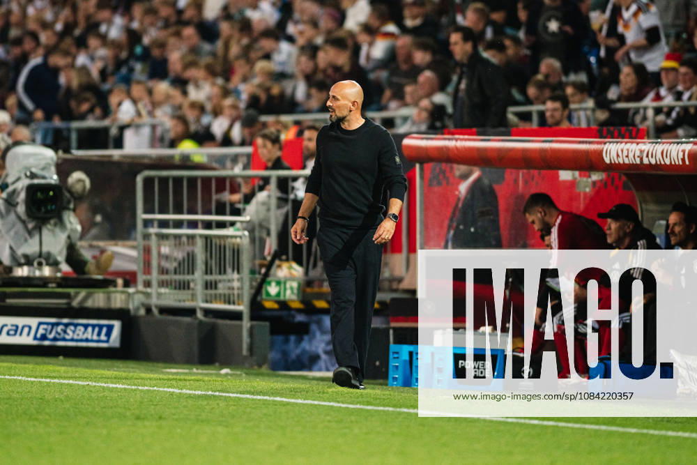 U-21 European Championship Qualifier: Germany vs. Georgia, October 6, 2026—Antonio Di Salvo, coach of Germany’s U-21 team, on the sidelines; soccer, U-21 European Championship Qualifier, Matchday 10: Germany vs. Georgia on October 6, 2026, Bielefeld DFB REGULATIONS PROHIBIT ANY USE OF PHOTOGRAPHS AS IMAGE SEQUENCES AND OR QUASI-VIDEO