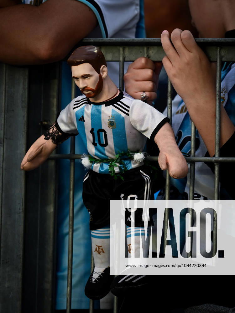 Argentina x Benin BUENOS AIRES, AR - 06.10.2026: ARGENTINA X BENIN - Fans of Argentina during the International Friendly, Länderspiel, Nationalmannschaft match between Argentina and Benin on Tuesday, October 6, 2026, at the Estadio Monumental in Buenos Aires, Argentina. The match marks Messi& 39;s farewell to the Argentine national team, Nationalteam (Photo: Gabriel Sotelo Fotoarena) x3026013x GabrielxSotelo