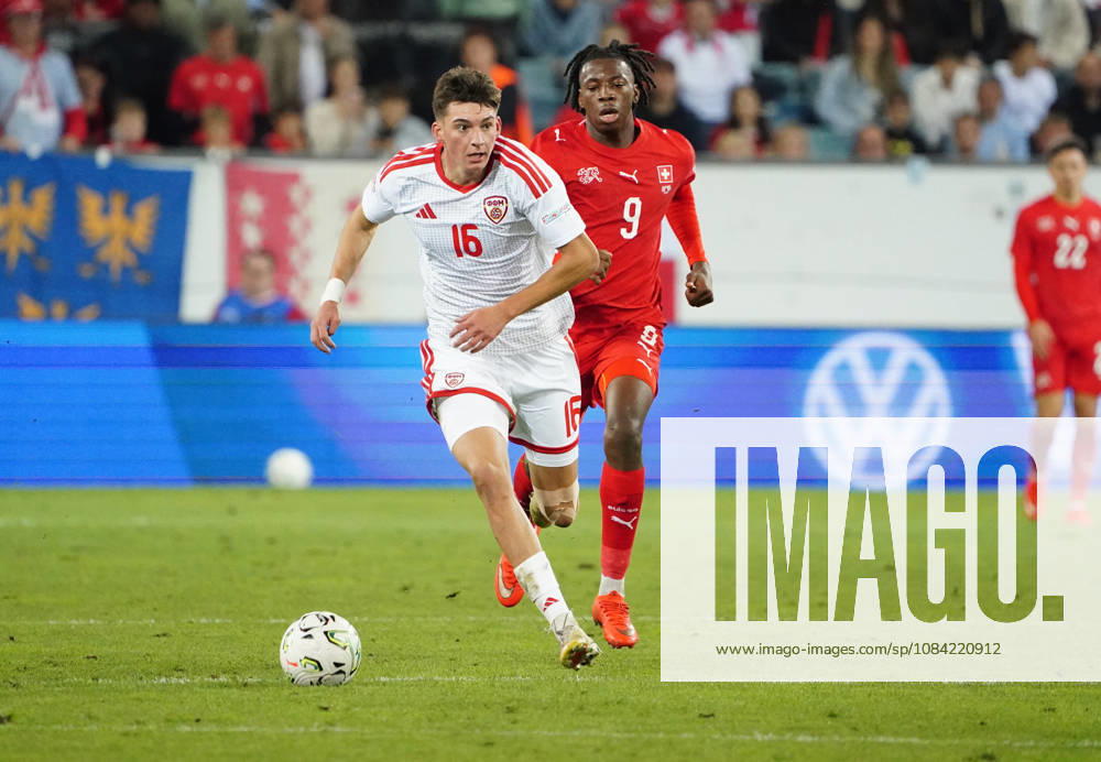 Lucerne, Switzerland, Thermoplan Arena, Men s Soccer, 2026–2027 Season, Nations League, Switzerland vs. North Macedonia, 3–0, Photo: Ardon Jashari (SUI) and Tihomir Kostadinov (NMK) against Johan Manzambi (SUI), action from a tackle in the background