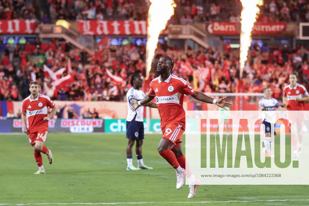 Jonathan Bamba (19 Chicago Fire FC) celebrates scoring the first goal during the Major League Soccer game between Chicago Fire FC and Vancouver Whitecaps FC at Soldier Field on Tuesday October 6 in Chicago, USA