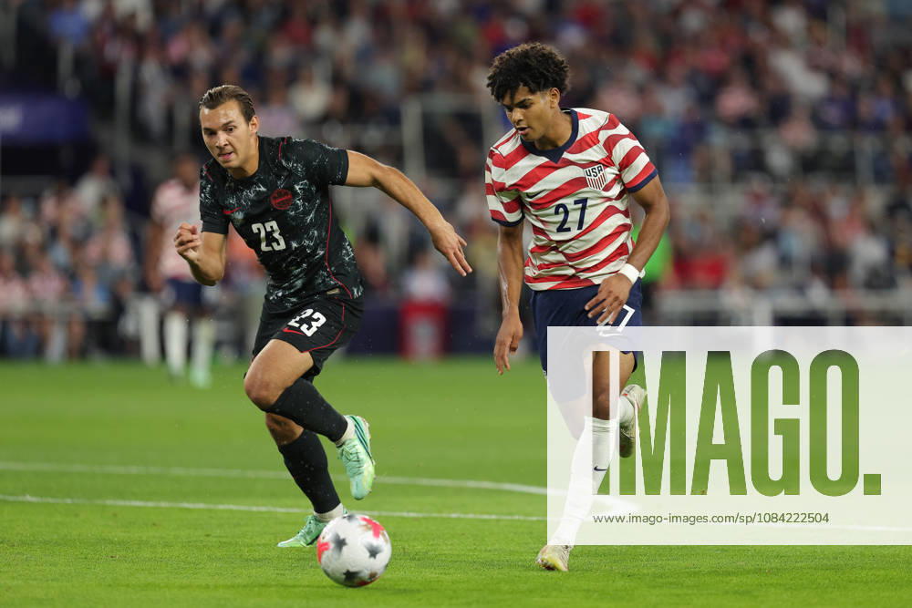 SAINT PAUL, MN - OCTOBER 06: United States Mathis Albert (27) and Canadas Niko Sigur (23) run for the ball during the first half of the mens friendly match between the U.S. national team, Nationalteam and Canadas national team on October 6th, 2026, at Allianz Field in Saint Paul, MN. (Photo by Bailey Hillesheim Icon Sportswire) SOCCER: OCT 06 USA vs Canada Icon20261006009