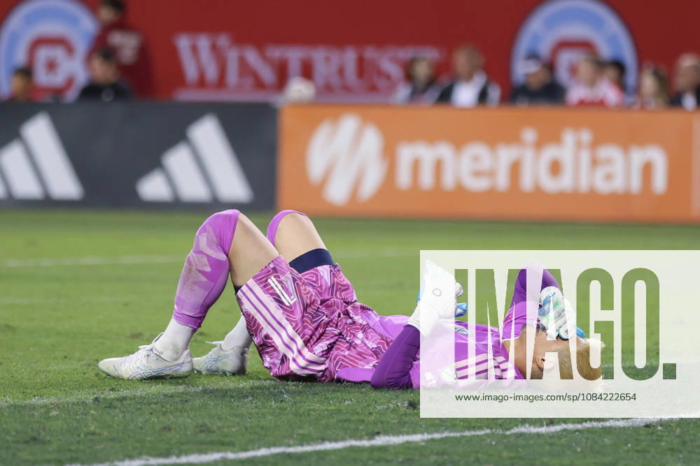 Yohei Takaoka (1 Vancouver Whitecaps FC) appears injured during the Major League Soccer game between Chicago Fire FC and Vancouver Whitecaps FC at Soldier Field on Tuesday October 6 in Chicago, USA