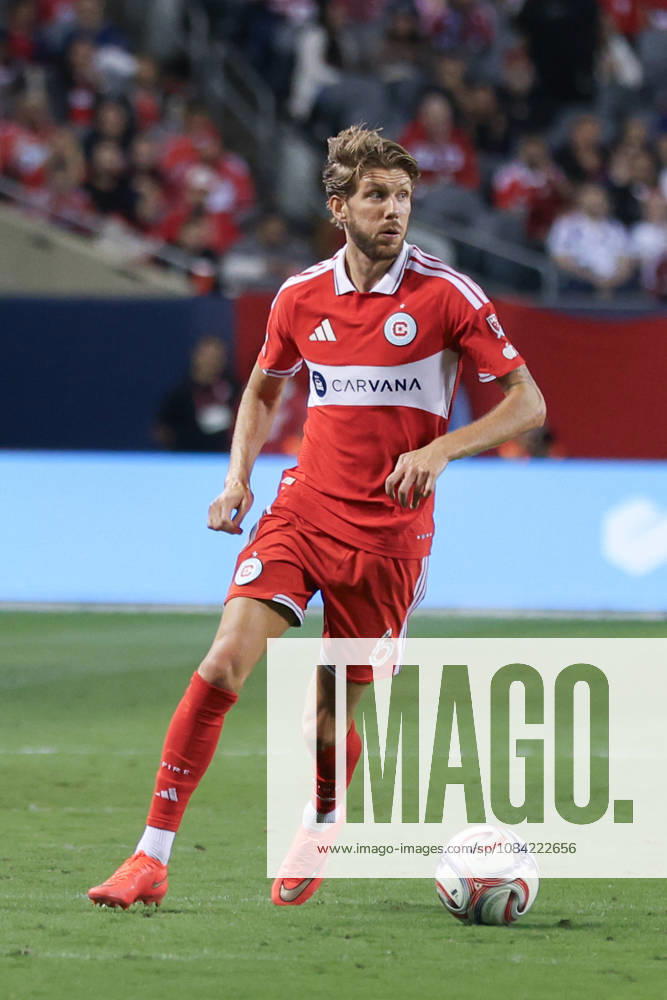 Anton Saletros (6 Chicago Fire FC) dribbles the ball during the Major League Soccer game between Chicago Fire FC and Vancouver Whitecaps FC at Soldier Field on Tuesday October 6 in Chicago, USA