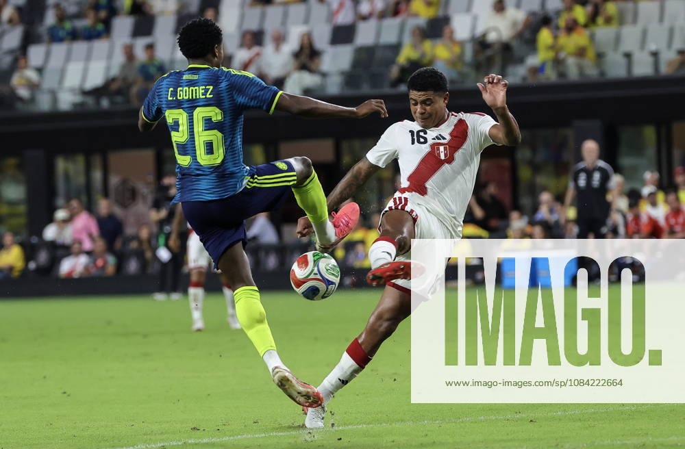 International soccer friendly - Colombia vs. Peru Colombia forward Carlos Andres Gomez (L) in action against Peru midfielder Wilder Cartagena (R) during the international soccer friendly between Colombia and Peru at Nu Stadium in Miami, Florida, USA, 06 October 2026. MIAMI FLORIDA United States