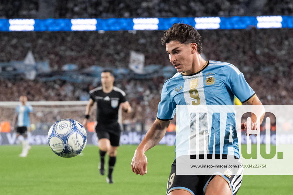 Julian Alvarez of Argentina looks on during the International Friendly, Länderspiel, Nationalmannschaft football match between Argentina and Benin at Estadio Monumental Antonio V. Liberti on October 06, 2026 in Buenos Aires, Argentina. (Photo by Richard Callis Sports Press Photo)
