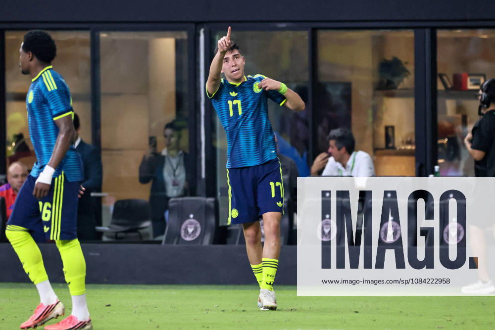 MIAMI, FL - OCTOBER 06: Samuel Velasquez 17 of Colombia celebrates a goal scored during an International Friendly, Länderspiel, Nationalmannschaft soccer match between Colombia and Peru at NU Stadium on October 06, 2026 in Miami, Florida.(Photo by Chris Arjoon Icon Sportswire) SOCCER: OCT 06 Colombia vs Peru Icon2610060000009