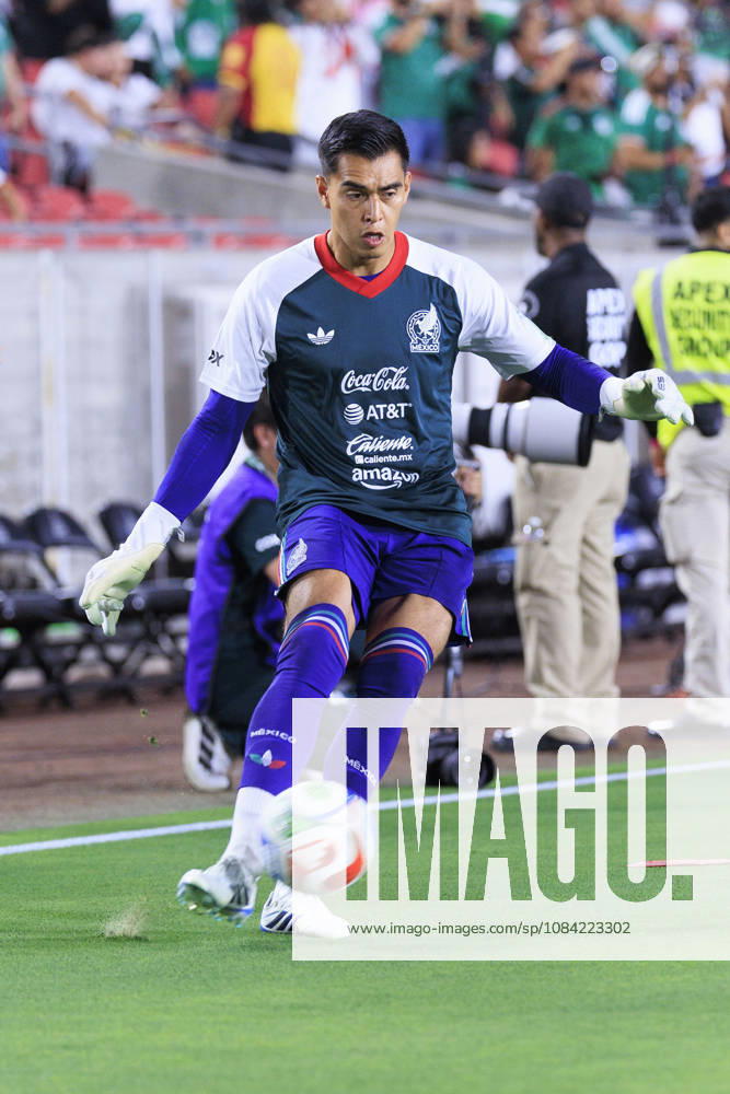 Goalkeeper, Raul Rangel 1 of Mexico during warm ups prior to their International Friendly, Länderspiel, Nationalmannschaft match against Chile at the Los Angeles Memorial Coliseum on Tuesday October 6, 2026 in Los Angeles, California. ARIANA RUIZ PI Mexico Vs. Chile - ZUMAp124 20261006_zaa_p124_068