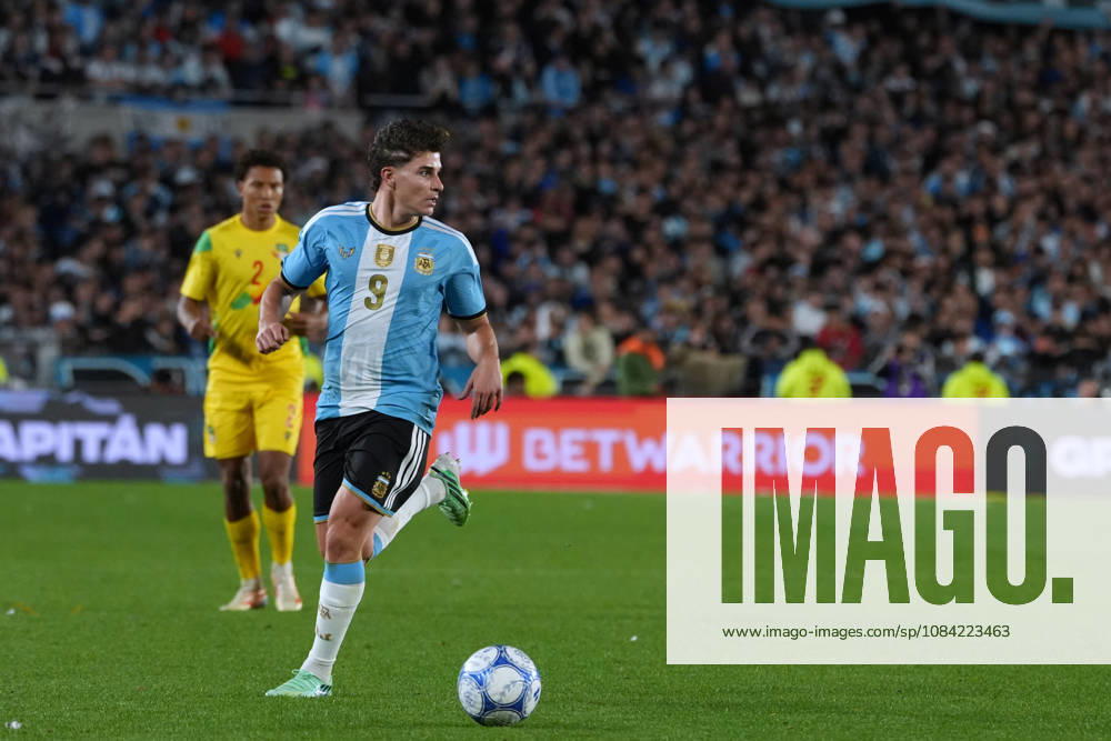 Messi bade farewell to Argentina in the friendly match against Benin BUENOS AIRES, ARGENTINA - OCTOBER 6: Julian Alvarez (9) of Argentina in action during the friendly match between Argentina and Benin in Buenos Aires, Argentina on October 6, 2026. Argentine football legend and national team, Nationalteam captain Lionel Messi goodbye to the crowd during his farewell match in front of over 80,000 spectators at the Monumental Stadium. Argentine football star Lionel Messi played his final international match, Länderspiel, Nationalmannschaft in the friendly game between Argentina and Benin. The 39-year-old walk onto the stadium pitch for the final time in the sky-blue and white jersey, entering his farewell as Argentina s record appearance-maker and leading scorer with 207 caps and 125 goals. Luciano Gonzalez Anadolu Buenos Aires Argentina. Editorial use only. Please get in touch for any other usage.