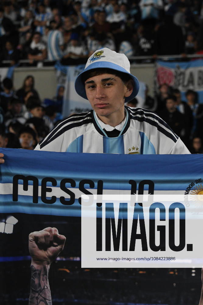 Messi plays his final game with the Argentine national team in Buenos Aires. Fans during the match between the national teams of Argentina and Benin on October 6, 2026, in Buenos Aires, Argentina. The match will be the last time Leo Messi wears the Albiceleste jersey after announcing his retirement from international soccer. OCTOBER 7, 2026, Sebastián, Buenos Aires, Argentina. Buenos Aires, Argentina. Spain