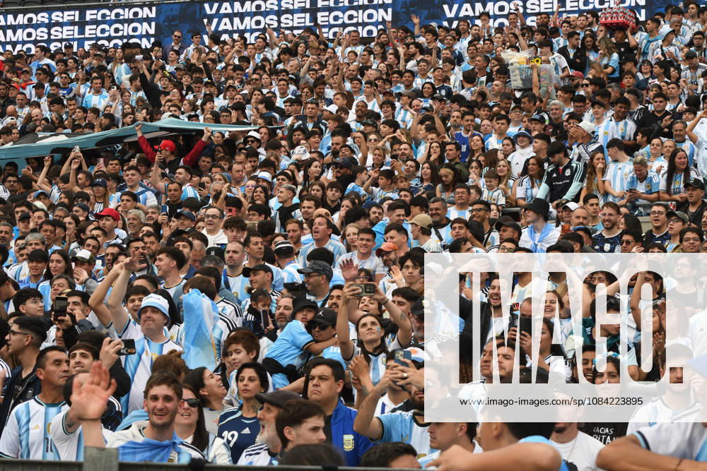 Messi plays his final game with the Argentine national team in Buenos Aires. Fans during the match between the national teams of Argentina and Benin on October 6, 2026, in Buenos Aires, Argentina. The match will be the last time Leo Messi wears the Albiceleste jersey after announcing his retirement from international soccer. OCTOBER 7, 2026, Sebastián, Buenos Aires, Argentina. Buenos Aires, Argentina. Spain