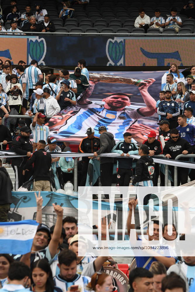 Messi plays his final game with the Argentine national team in Buenos Aires. Fans during the match between the national teams of Argentina and Benin on October 6, 2026, in Buenos Aires, Argentina. The match will be the last time Leo Messi wears the Albiceleste jersey after announcing his retirement from international soccer. OCTOBER 7, 2026, Sebastián, Buenos Aires, Argentina. Buenos Aires, Argentina. Spain