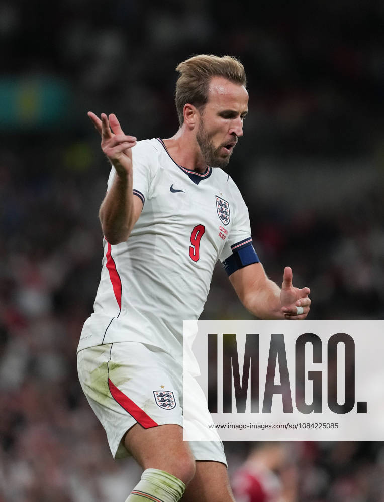 England v Czech Republic Group 3 UEFA Nations League - Season 2026 2027 - Wembley Stadium Harry Kane of England celebrates scoring 2nd goal in 3-0 win during the England v Czech Republic UEFA Group 3 Nations League Match at Wembley Stadium London, Season 26 27, October 6 2026 London United Kingdom