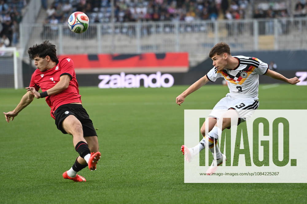 Lukas ULLRICH (GER) vs. Dato BUKIA (GEO) – Action, Tackle, International Soccer Match, U21, European Championship Qualifiers, Germany vs. Georgia 2–0 on October 6, 2026, Schueco Arena, Bielefeld, Â
