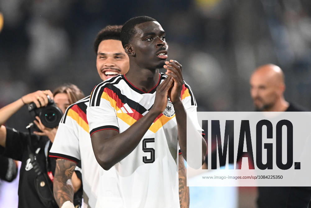 Victory celebration, cheers, celebrating, joy, cheers, Yoshua QUARSHIE GER soccer international match, U21, European Championship Qualifiers, Germany vs. Georgia 2–0 on October 6, 2026, Schueco Arena, Bielefeld, Â