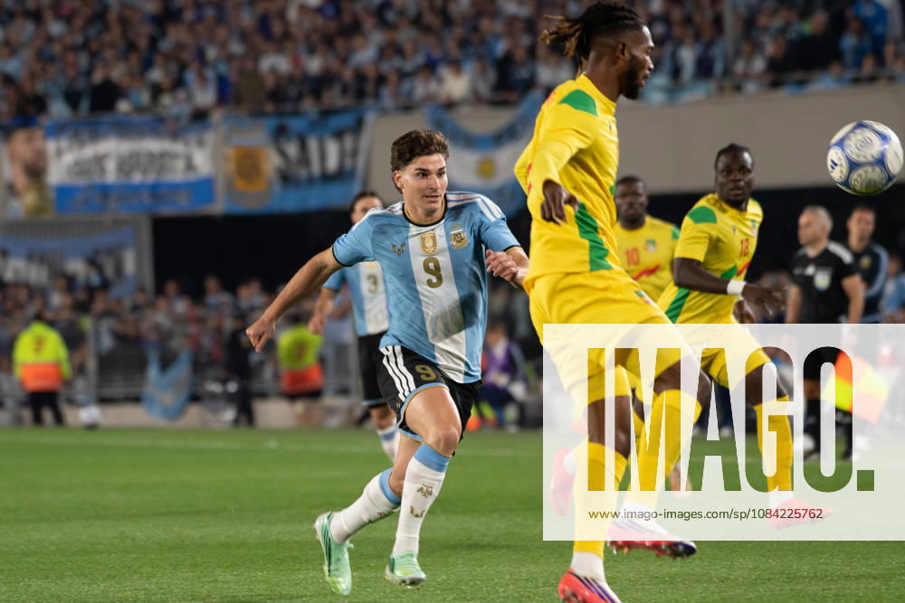 BUENOS AIRES, ARGENTINA 6 OCTOBER: Argentine footballer Julian Alvarez tries to retrieve the ball during a friendly match between Argentina and Benin at the Estadio Monumental Antonio V. Liberti on 6 October 2026 in Buenos Aires, Argentina.