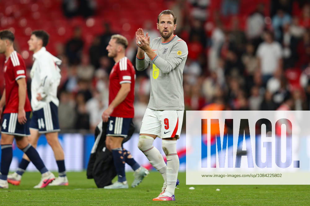 Harry Kane of England applauds the fans during the UEFA Nations League 2026 27 group phase match between England and Czechia at Wembley Stadium on October 6, 2026 in London, England.