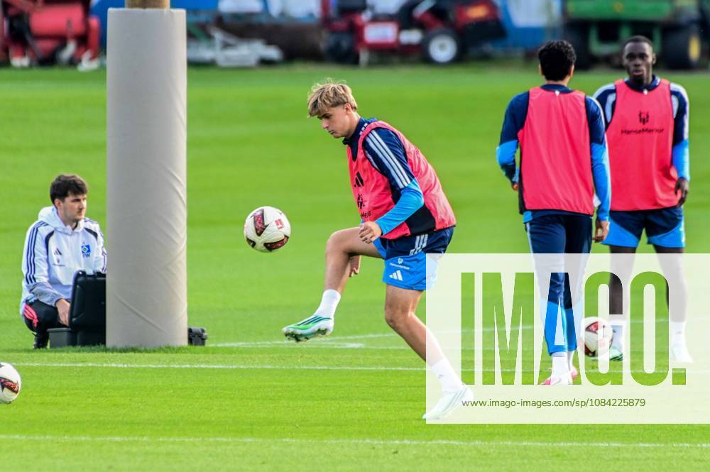 Louis Lemke: HSV in Action—Germany, Hamburg, Volksparkstadion, Soccer, Bundesliga 1, Hamburger SV Training