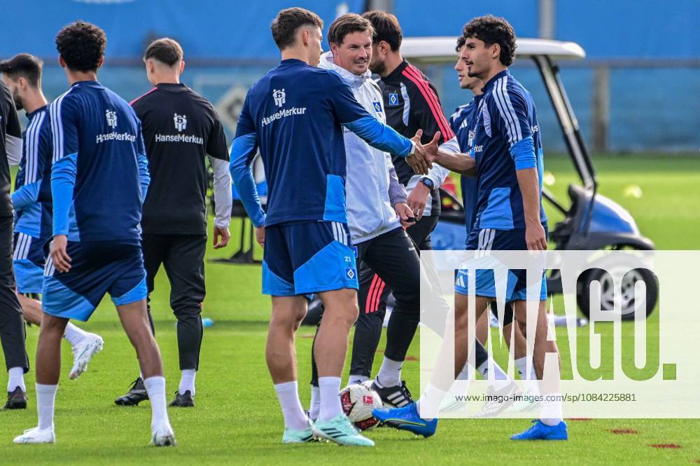 Nicolai Remberg, Coach Merlin Polzin, Martin Adeline, HSV, Germany, Hamburg, Volksparkstadion, soccer, Bundesliga 1, Hamburg SV training session