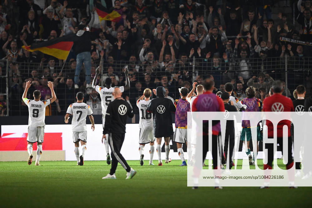Victory celebrations, cheers, celebrating, joy, cheers, Germany, international soccer match, U21, European Championship qualifiers, Germany vs. Georgia 2–0 on October 6, 2026, Schüco Arena, Bielefeld, Â