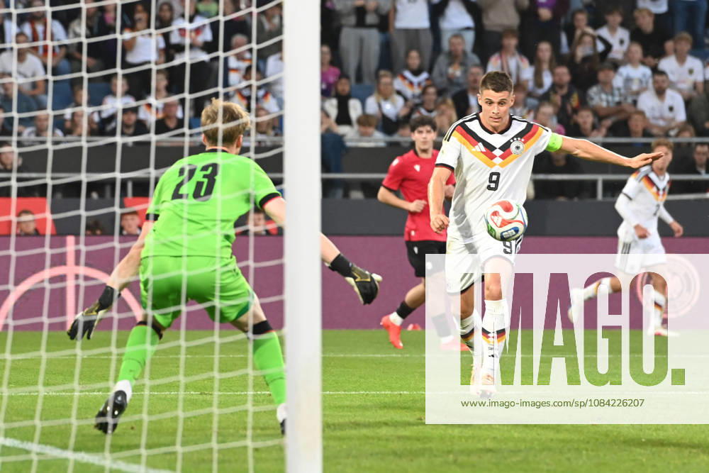 Nicolo TRESOLDI GER Scoring chance, tackle, against goalkeeper Papuna Beruashvili GEO International soccer match, U21, European Championship Qualifiers, Germany vs. Georgia 2–0 on October 6, 2026, Schüco Arena, Bielefeld, Â