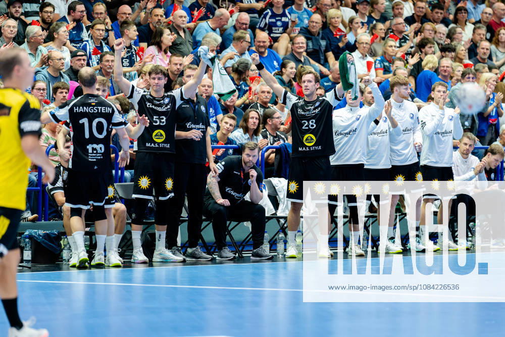 Solingen, October 6, 2026, Handball, Men s, EHF, European League, Group Stage, Matchday 2, 2026–2027, Bergischer HC vs. IK Sävehof. Jubilation on the BHC bench with Sören Steinhaus (Bergischer HC, 53, left) and Tom Bergner (Bergischer HC, 28, right). Solingen Klingenhalle, North Rhine-Westphalia, Germany