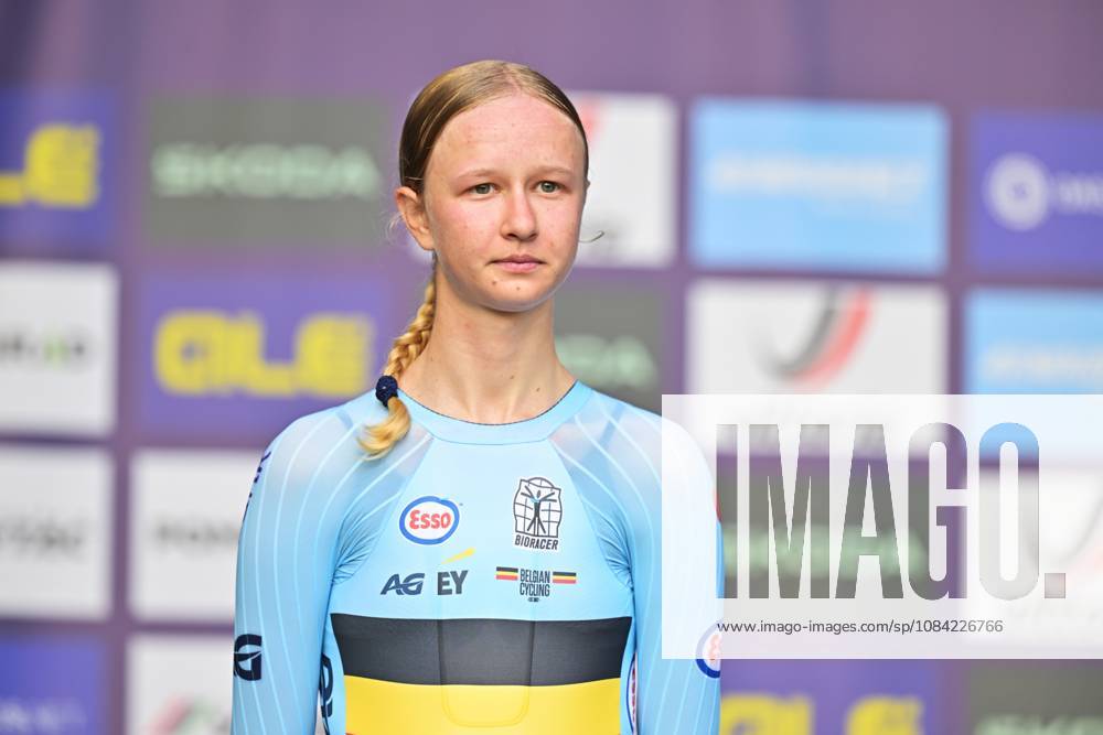Belgium s Laura Five , winner of the silver medal pictured on the podium of the Women Junior Individual Time Trial race (22km) at the cycling UEC Road European Championships, in Ljubljana, Slovenia, on Wednesday 7 October 2026. The UEC Road European Championships are taking place from 02 to 07 October in Ljubljana, Slovenia. DAVIDxPINTENS x189033968x