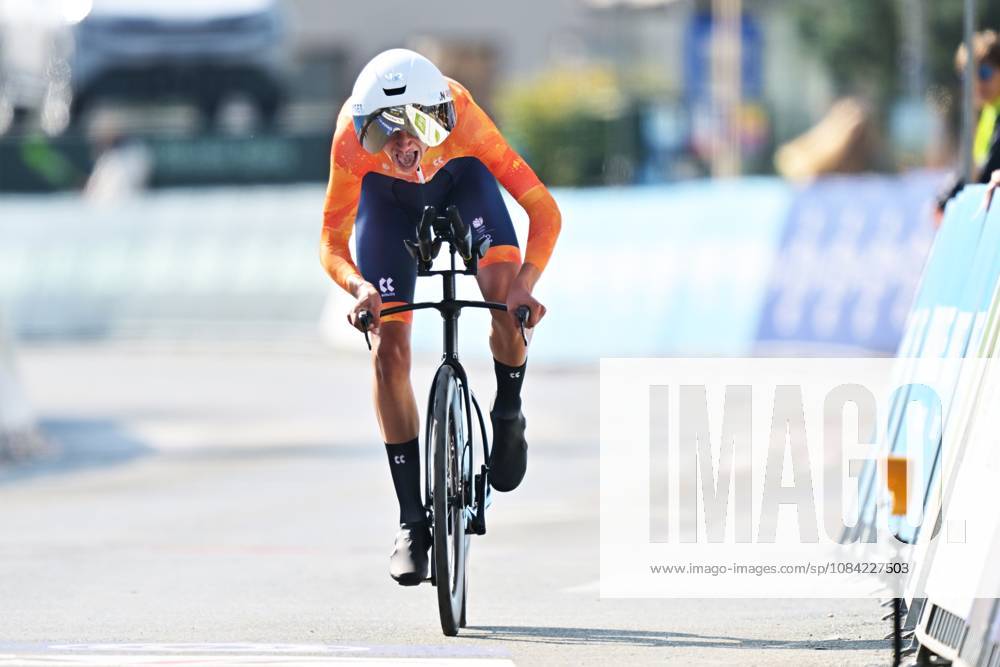 Netherlands Jop Van Den Biggelaar crosses the finish line of the Men Junior Individual Time Trial race (22km) at the cycling UEC Road European Championships, in Ljubljana, Slovenia, on Wednesday 7 October 2026. The UEC Road European Championships are taking place from 02 to 07 October in Ljubljana, Slovenia. DAVIDxPINTENS x189036053x