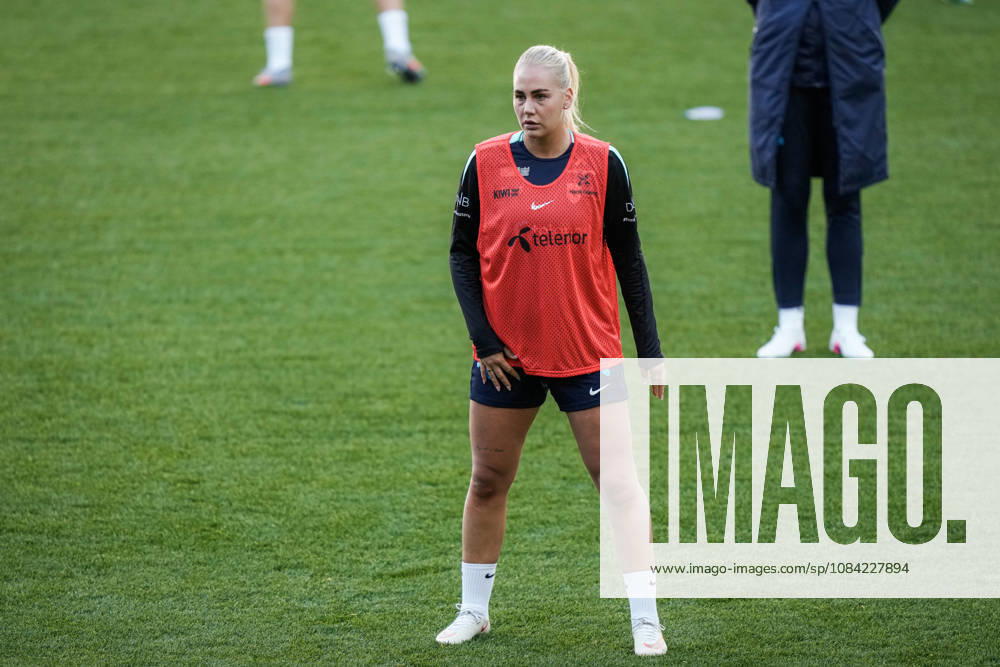 Women s National Soccer Team Prepares for World Cup Qualifiers Oslo, October 7, 2026 Cathinka Cecilie Friis Tandberg during a training session at Ullevaal Stadium, ahead of the World Cup qualifier against Romania. The matches will be played on October 9 at Arcul de Triumf Stadium in Bucharest and on October 13 at Ullevaal Stadium in Oslo. Photo: Beate Oma Dahle, NTB, Oslo, Norway. . RESTRICTED USE FOR BETTING COMPANIES.