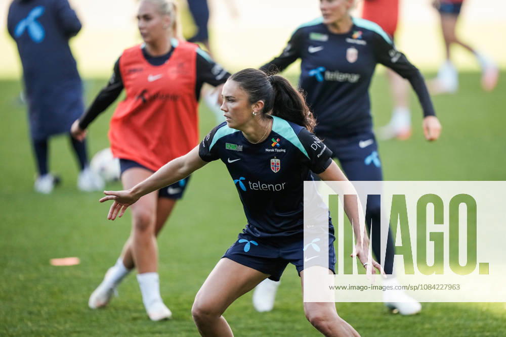 Women s National Soccer Team Prepares for World Cup Qualifiers Oslo, October 7, 2026 Ingrid Syrstad Engen during a training session at Ullevaal Stadium, before the World Cup qualifier against Romania. The matches will be played on October 9 at Arcul de Triumf Stadium in Bucharest and on October 13 at Ullevaal Stadium in Oslo. Photo: Beate Oma Dahle, NTB, Oslo, Norway. . RESTRICTED USE FOR BETTING COMPANIES.