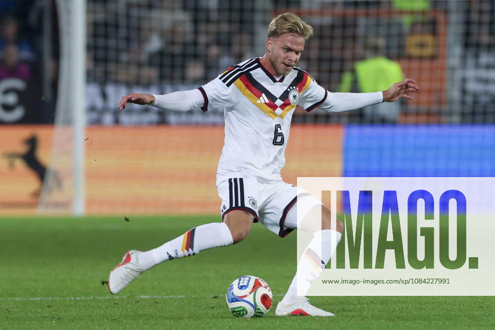 Leandro Morgalla of Germany controls the ball during the UEFA Under-21 EURO qualifier between Germany U21 and Georgia U21 at Almstadion on October 6, 2026, in Bielefeld, Germany. Photo by Marco Steinbrenner, DeFodi Images