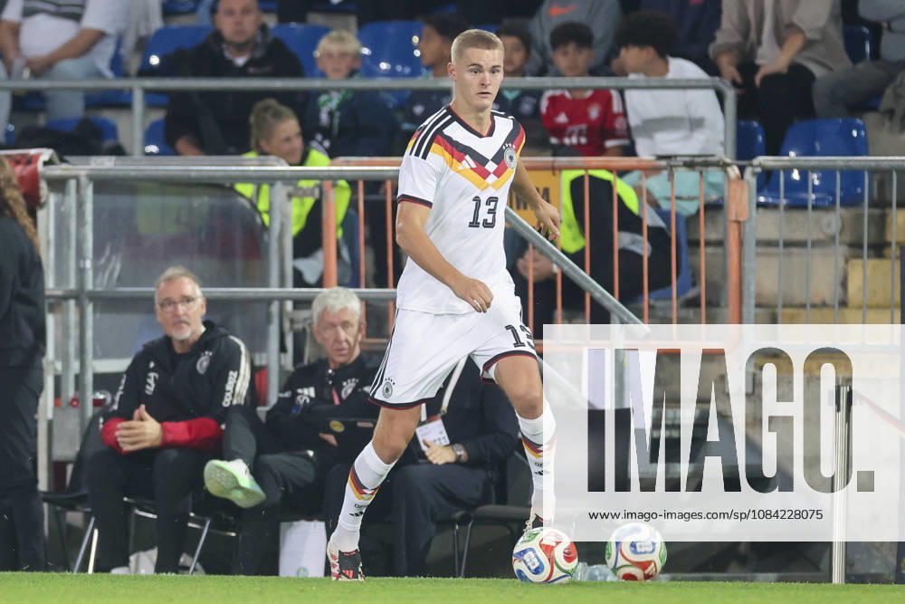 Tom Rothe of Germany controls the ball during the UEFA Under-21 EURO qualifier between Germany U21 and Georgia U21 at Almstadion on October 6, 2026, in Bielefeld, Germany. Photo by Marco Steinbrenner, DeFodi Images