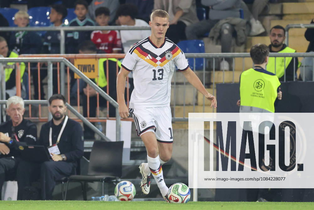 Tom Rothe of Germany controls the ball during the UEFA Under-21 EURO qualifier between Germany U21 and Georgia U21 at Almstadion on October 6, 2026, in Bielefeld, Germany. Photo by Marco Steinbrenner, DeFodi Images