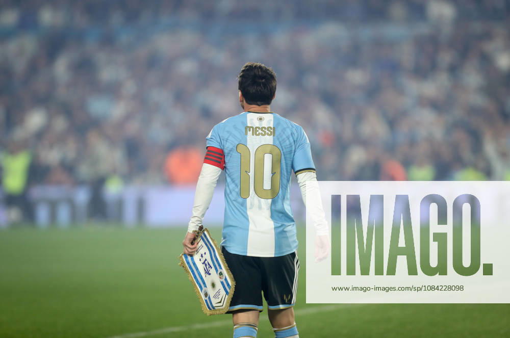 (261007) -- BUENOS AIRES, Oct. 7, 2026 -- Lionel Messi of Argentina walks on the pitch before a football friendly match between Argentina and Benin at the Monumental Stadium in Buenos Aires, capital of Argentina, on Oct. 6, 2026. The match marked Lionel Messi s final appearance for the Argentina national football team. (Photo by Xinhua) (SP)ARGENTINA-BUENOS AIRES-FOOTBALL-FRIENDLY MATCH-ARGENTINA VS BENIN MartinxZabala