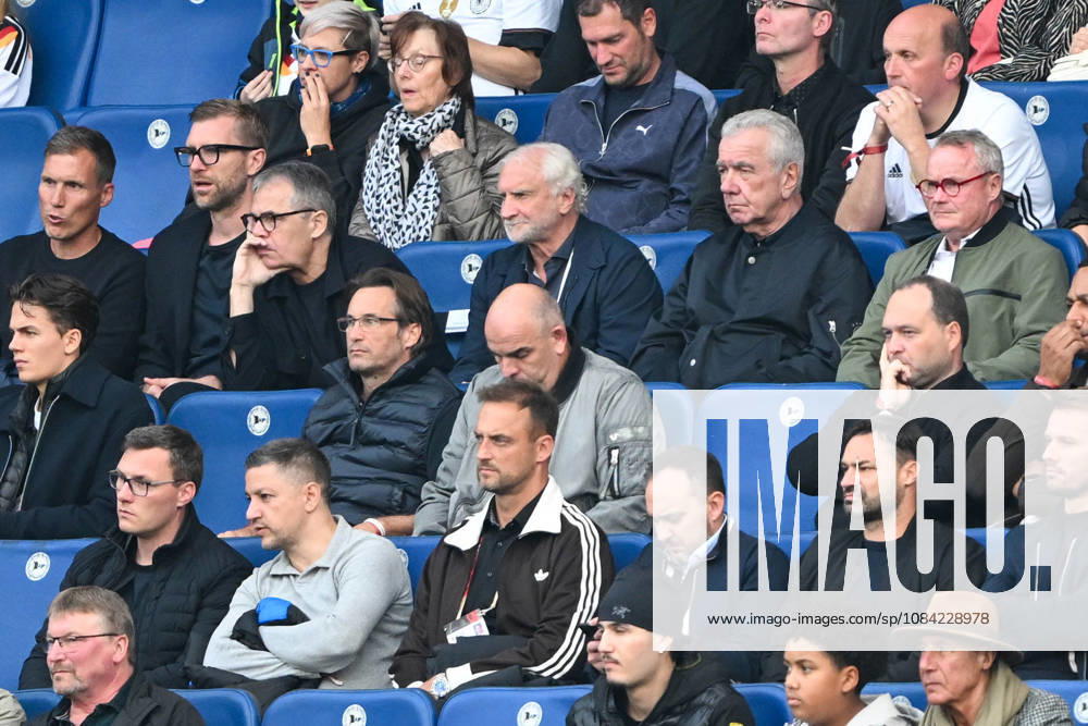 U-21 International Match 26–27: Germany vs. Georgia on October 6, 2026, at the SchücoArena in Bielefeld; L R: Hannes Wolf, Per Mertesacker, Andreas Rettig, Rudi Völler, and Peter Frymuth in the stands MT