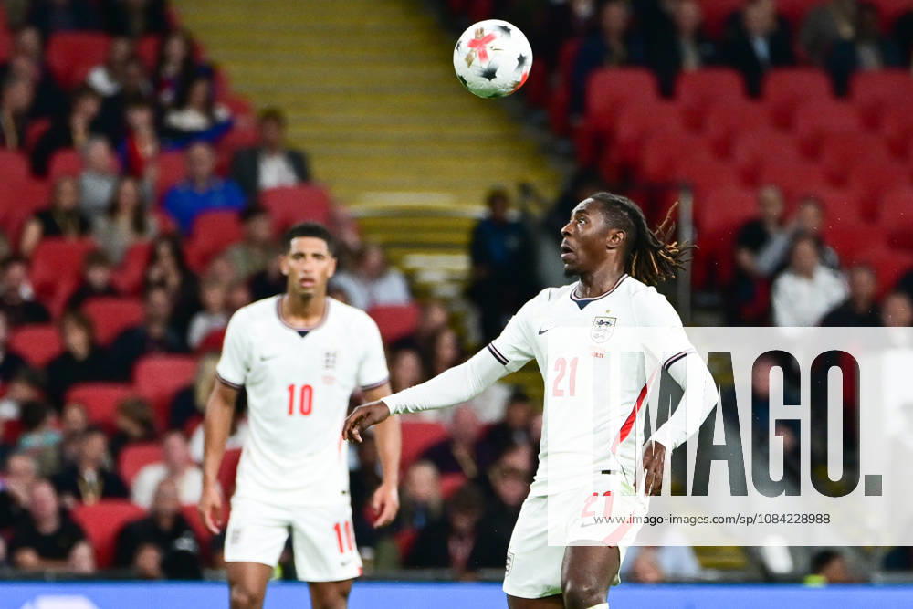 England v Czechia, UEFA Nations League England midfielder Ebereche Eze (21) has eyes on the ball during the UEFA Nations League match between England and Czechia at Wembley Stadium, London, UK on 6 October 2026. London Wembley Stadium Greater London UK Editorial use only ,