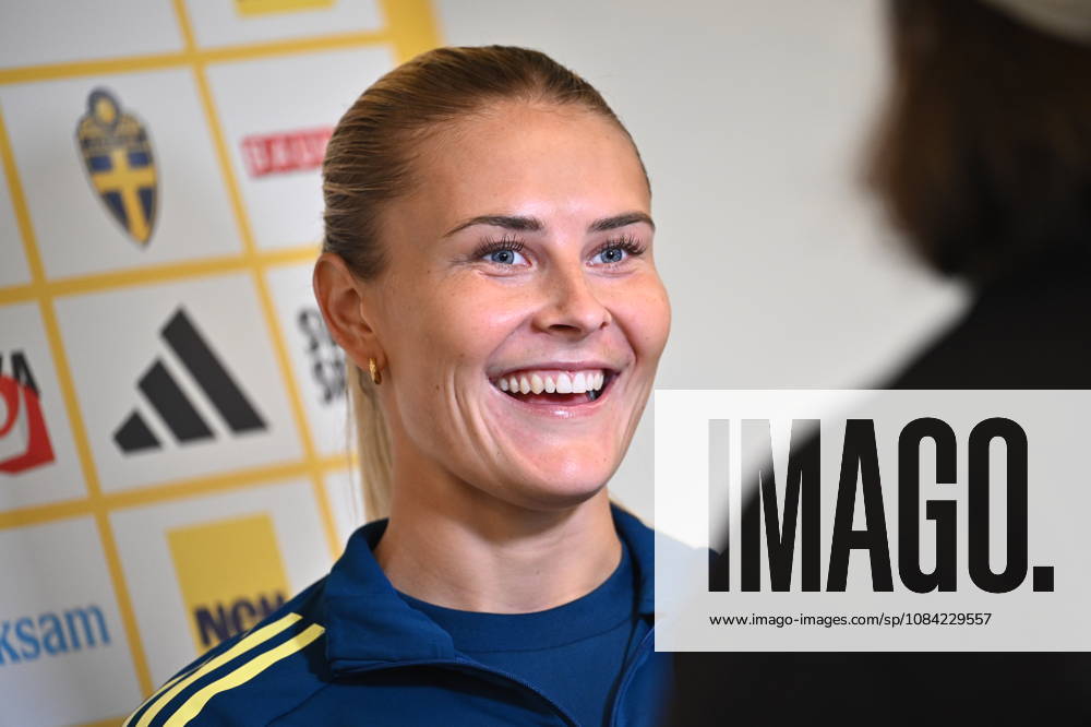 STOCKHOLM, SWEDEN, October 7, 2026: Amanda Nildén at a press conference following the women’s national team’s training session at Bosön ahead of the 2027 World Cup playoff. STOCKHOLM, SWEDEN
