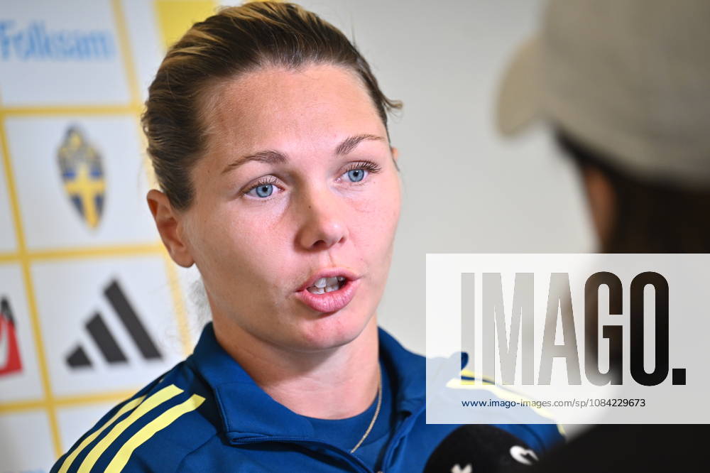 — Amanda Nildén at a press conference following the women s national team s training session at Bosön ahead of the 2027 World Cup playoff. STOCKHOLM, SWEDEN