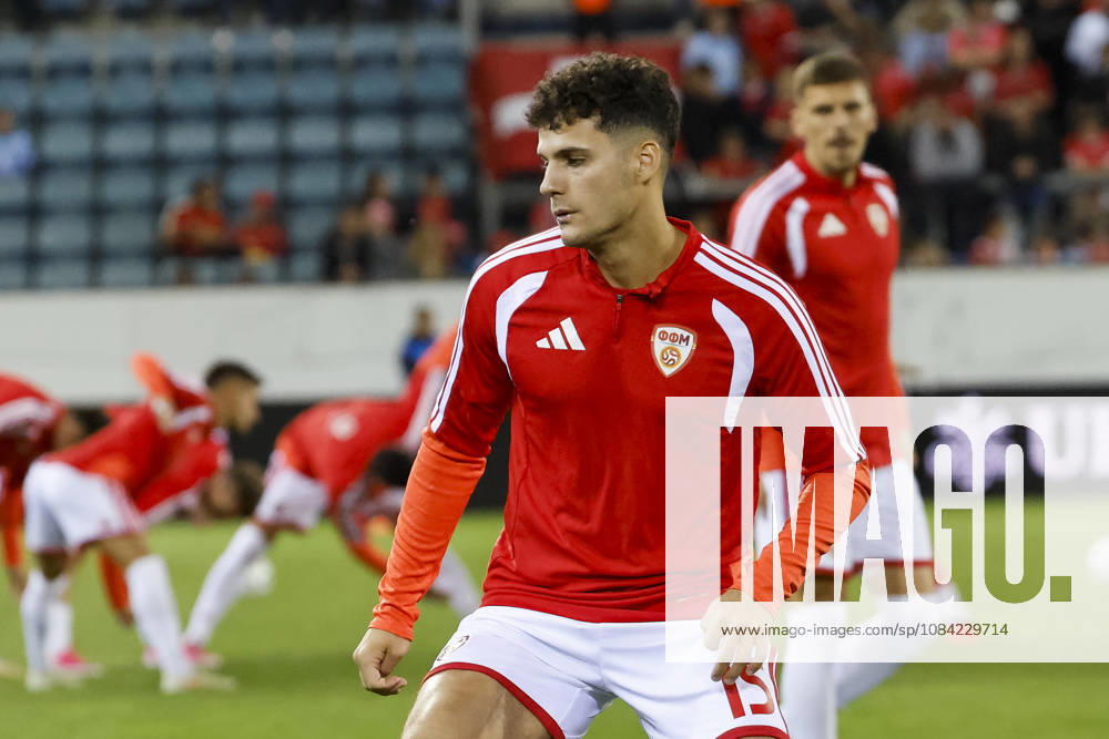 Agon Elezi, North Macedonia, 15, warming up before kickoff, Switzerland, UEFA, Nations League, Matchday 4, Switzerland vs. North Macedonia, October 6, 2026, Lucerne Swissporarena, Switzerland