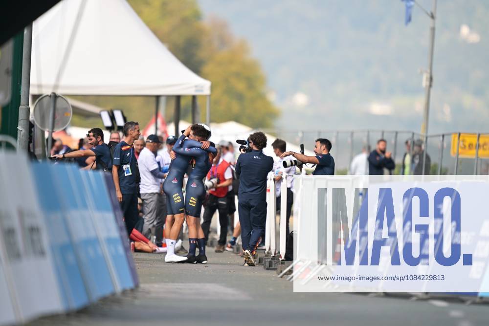 Spain s Hector Alvarez Martinez and Spain s Enaut Urcaregui Sanz celebrate after the Men U23 Individual Time Trial race (22km) at the cycling UEC Road European Championships, in Ljubljana, Slovenia, on Wednesday 7 October 2026. The UEC Road European Championships are taking place from 02 to 07 October in Ljubljana, Slovenia. DAVIDxPINTENS x189041133x