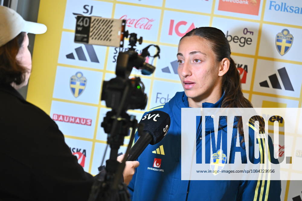 STOCKHOLM, SWEDEN, October 7, 2026: Amanda Nildén at a press conference following the women’s national team’s training session at Bosön ahead of the 2027 World Cup playoff. STOCKHOLM, SWEDEN